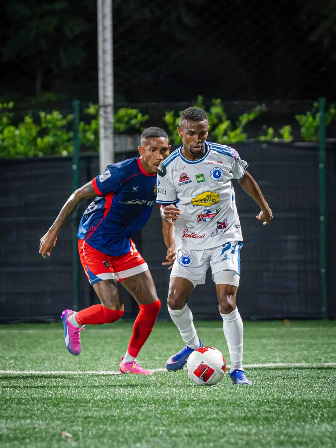Acción de juego de Plaza Amador ante Veraguas United